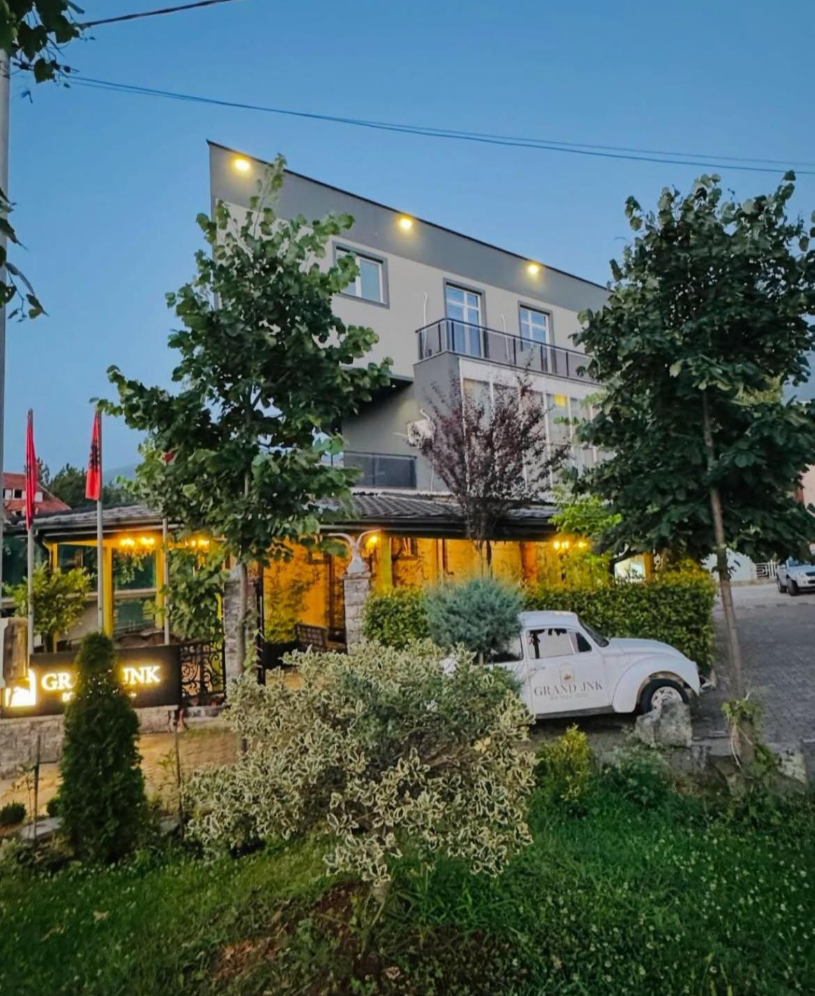 Grand Jnk Boutique Hotel Kukes Exterior foto